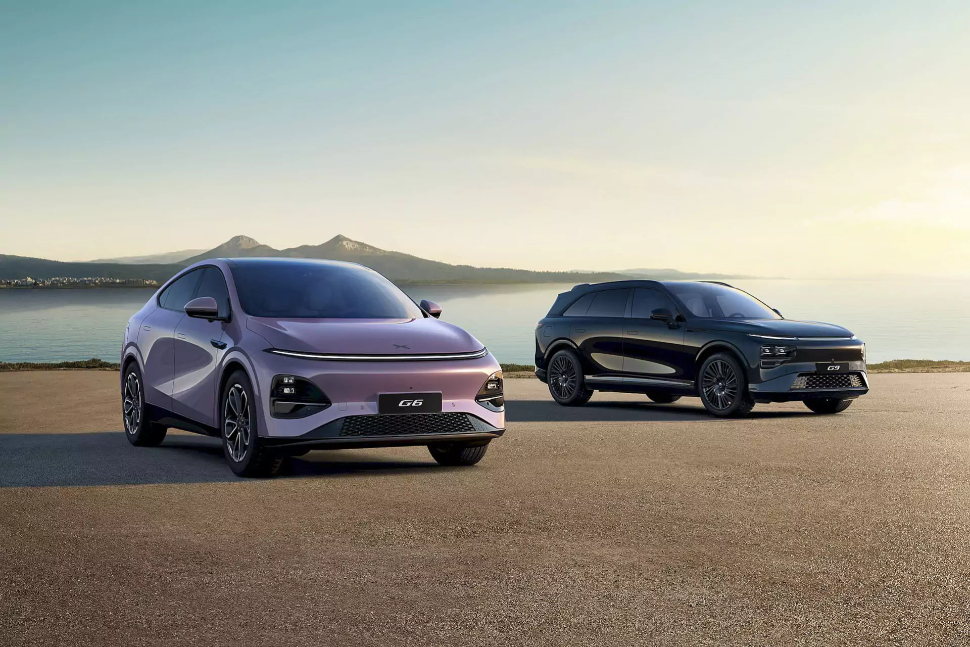 Model van een automerk in de hero van de website